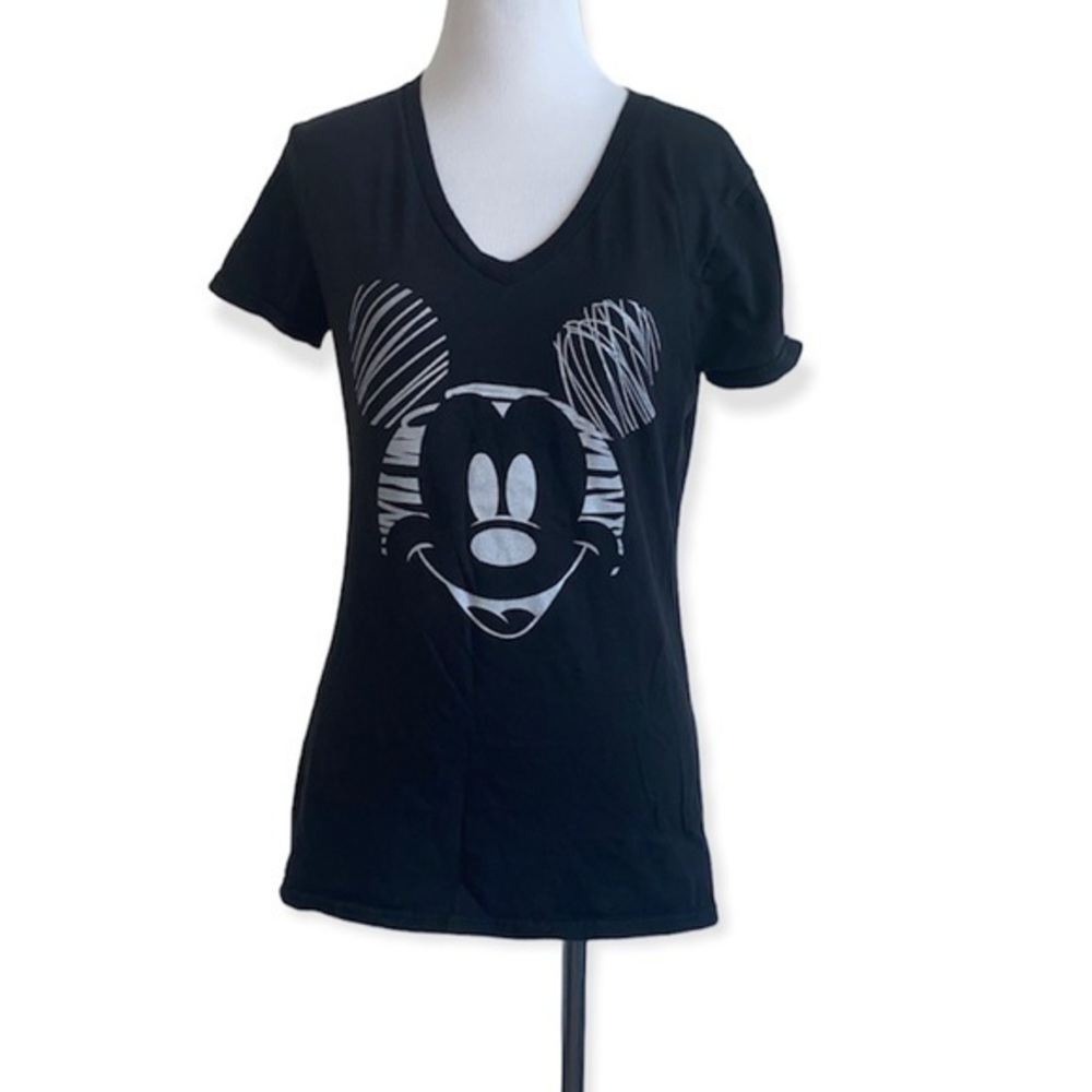 Disney Mickey Mouse medium black t shirt‎